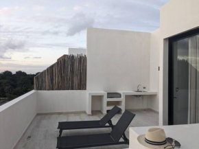 NEW Luxury PH with Private Terrace & Plunge Pool